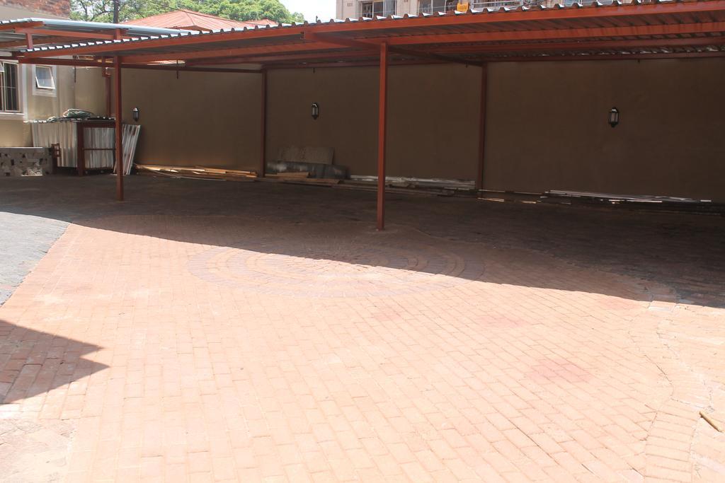 Miraton Guest Lodge Johannesburgo Exterior foto
